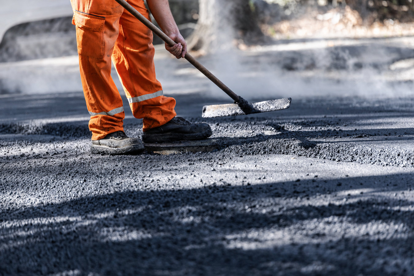 Asphalt paving